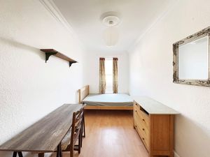 Photo 17- click for photo gallery